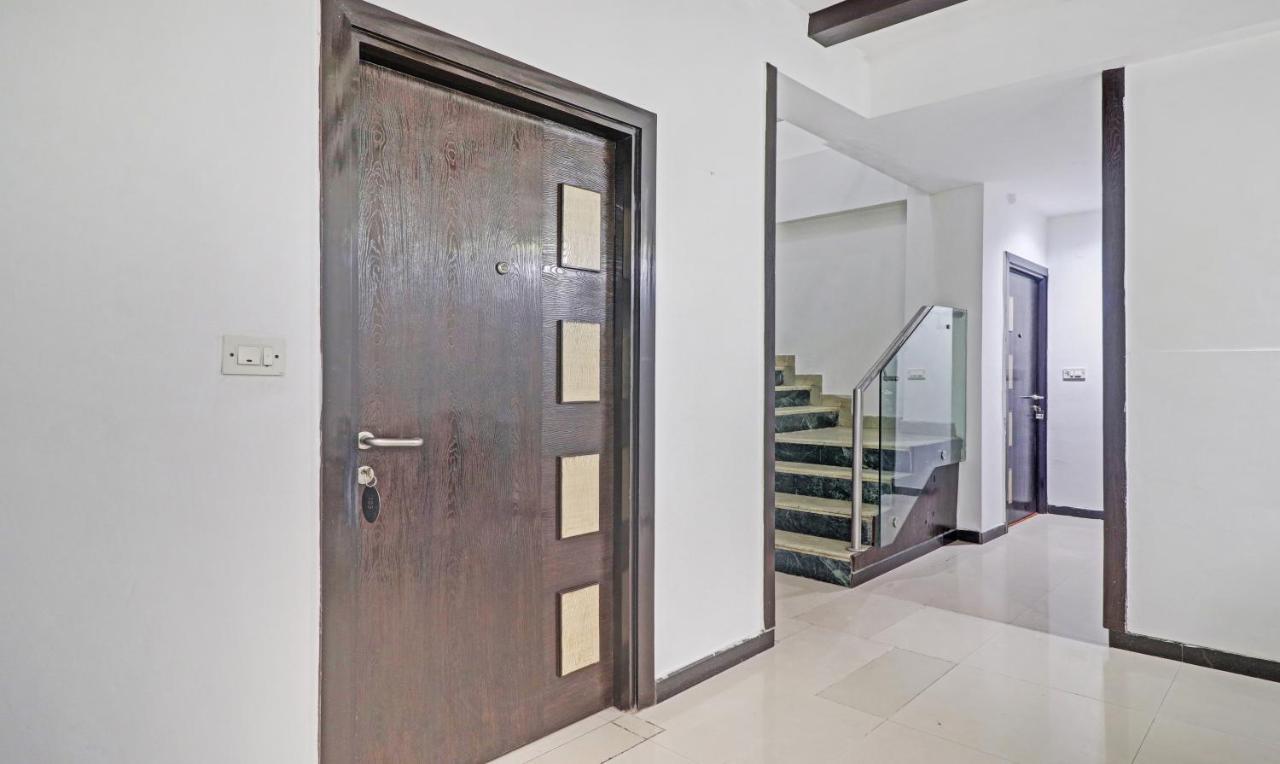 Treebo Trend Exotica Opp Sector 62 Ghaziabad Exterior photo