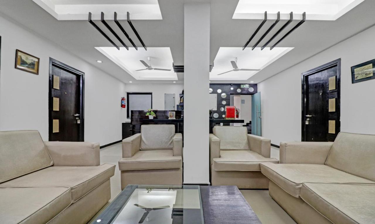 Treebo Trend Exotica Opp Sector 62 Ghaziabad Exterior photo