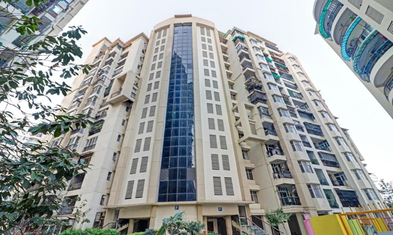 Treebo Trend Exotica Opp Sector 62 Ghaziabad Exterior photo